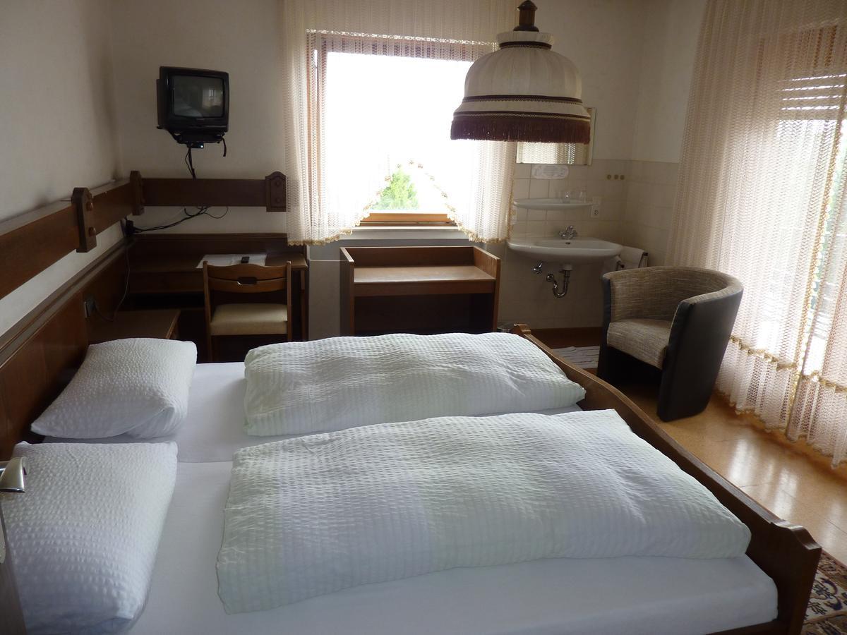 Gast- Und Gastehaus Simon Hotel Greifenstein Phòng bức ảnh